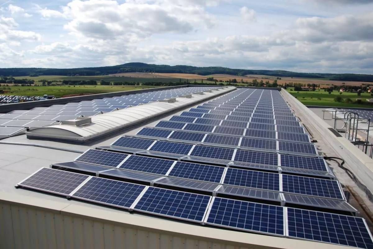 Sustainability and CO2 reduction: innovative solutions for machine and production adaptations Cover